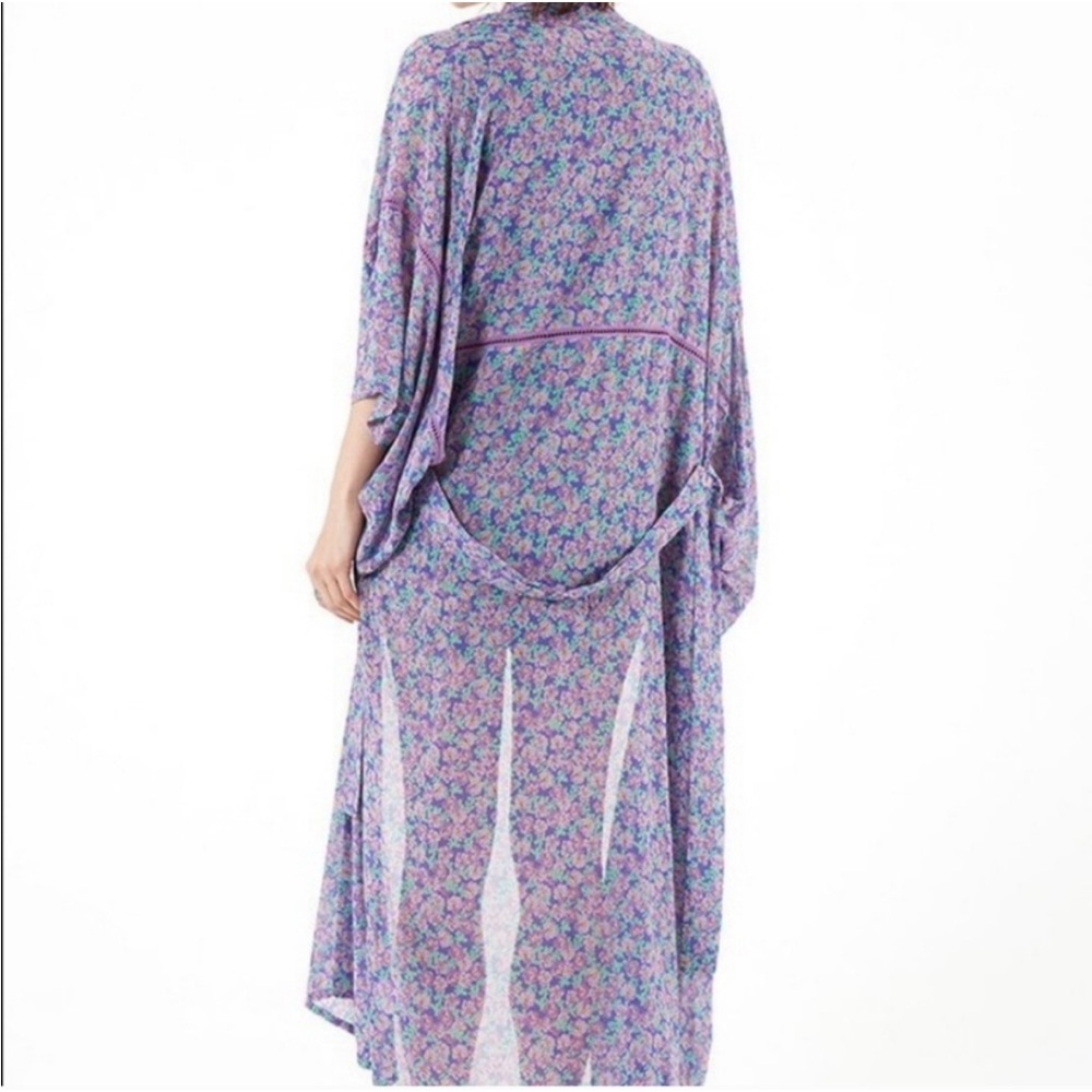 RESERVED ❌Spell in the Gypsy ultra rare wildflower, kimono with belt 🦄 - Picture 3 of 6